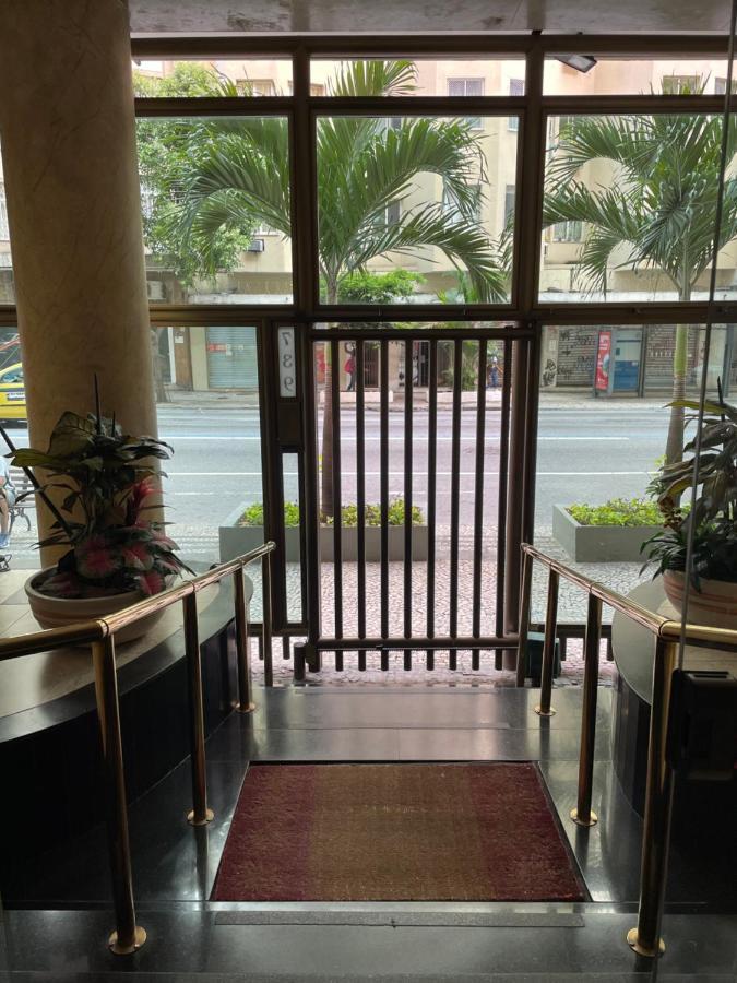 Em Copacabana Apartamento